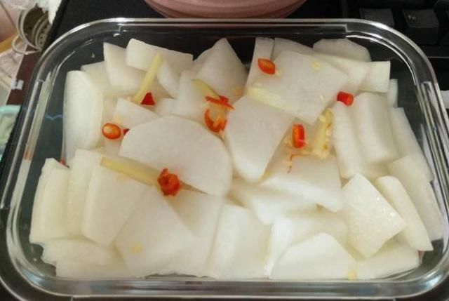 饭店|饭店不外传的腌酸萝卜秘诀,牢记几个要点,酸辣脆爽,久放也不坏