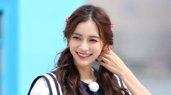 加盟|《奔跑吧》结束后,baby又被综艺节目拟邀,赵露思已确定会加盟!