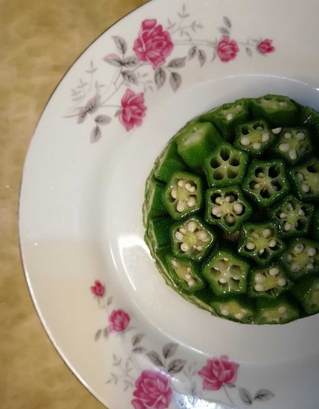 密集|入秋了,来一道秋葵怎样?这样做秋葵,密集恐惧症者慎入哦