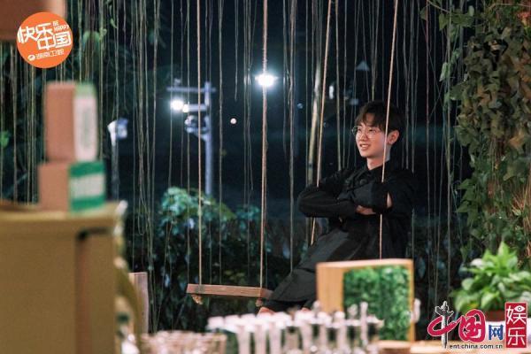  暴风雨|《向往4》版纳突降冰雹 蘑菇屋遭遇有史以来最大暴风雨