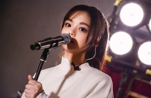  歌手|骂黄霄云的都醒醒毛不易唱自己的歌第七，周深唱拿第二