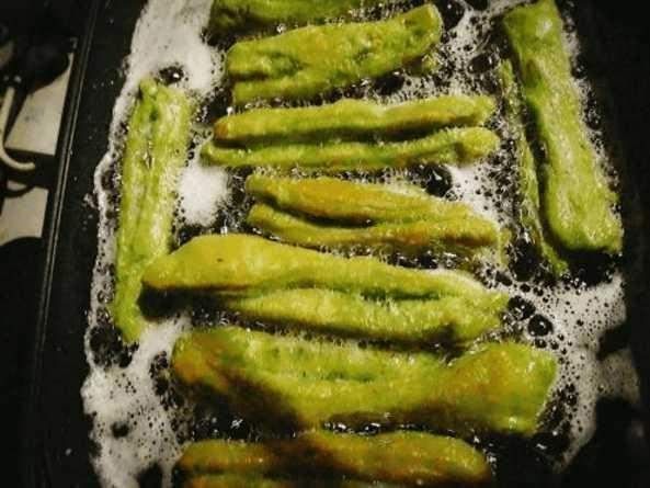 油条|好创意75岁大爷卖油条,孙子灵机一动一句话,买的人都翻倍了