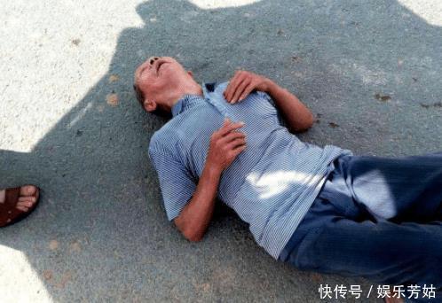 孩子|小学生再遇碰瓷，老人家属要求赔偿2500元，孩子爸爸一口拒绝！