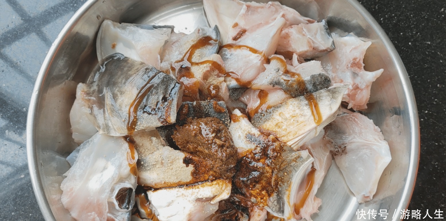 特别|客家酱焗鱼头,一锅特别下饭的待客菜,营养味道好,吃一次就爱上
