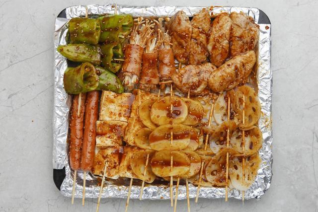  在家|在家做的烧烤比外面卖的好吃，秘密在于这碗料汁！