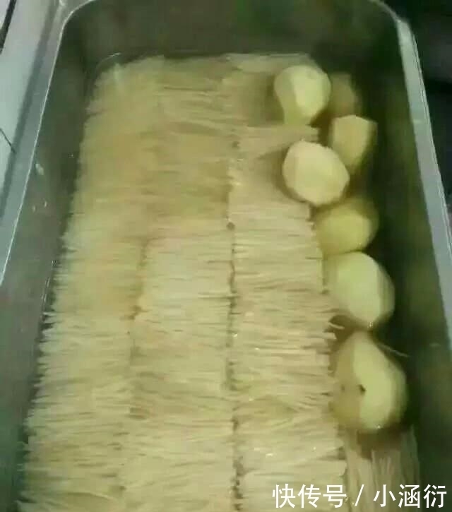到底|中国的部队食堂到底有多“强迫症”土豆丝不算啥,看见八角忍不了