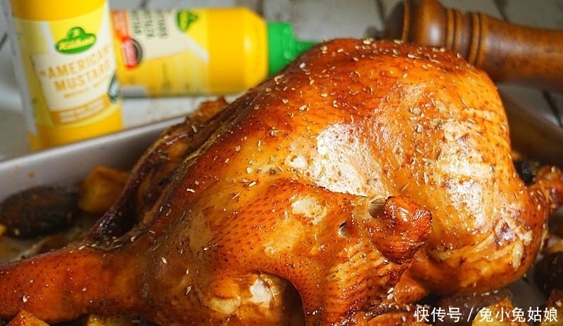 脆皮|秒杀烤鸡店的蜜汁脆皮烤鸡,外皮焦香,肉汁饱满,教你几个小窍门