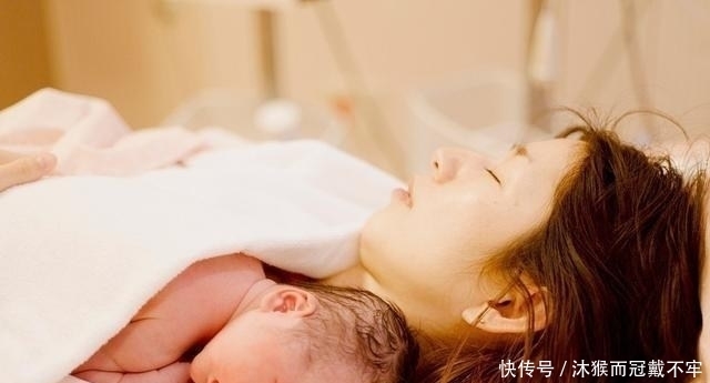 易致|家有新生儿,宝妈要避开这几种错误喂奶方式,易致宝宝吐奶不舒服