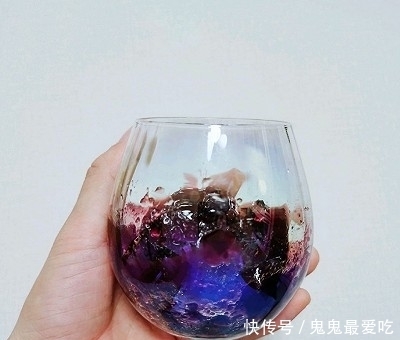 夏日|#夏日消暑,非它莫属#蓝莓苏打水