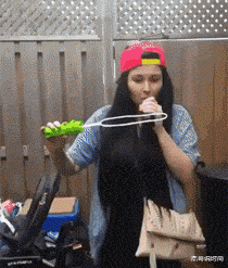 妹子|“妹子,你腰上的纹身真有个性,看得我脸红了”好一个出入平安啊哈哈哈