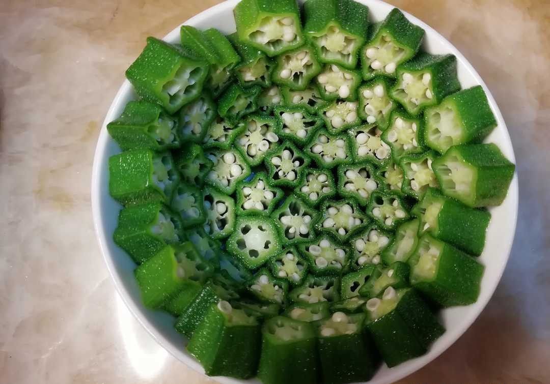 密集|入秋了,来一道秋葵怎样?这样做秋葵,密集恐惧症者慎入哦