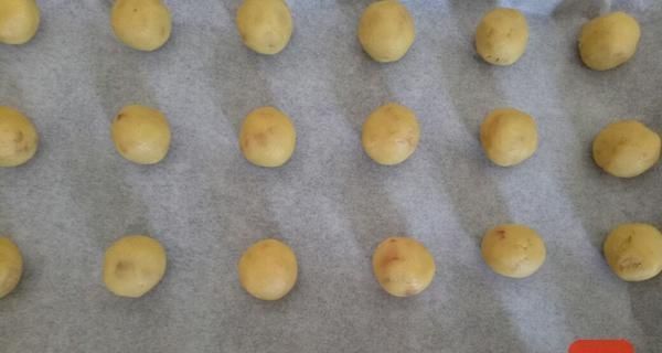  酥饼|一口酥掉渣的花生酥饼，餐厅厨房新手福利，没有人能抵触~