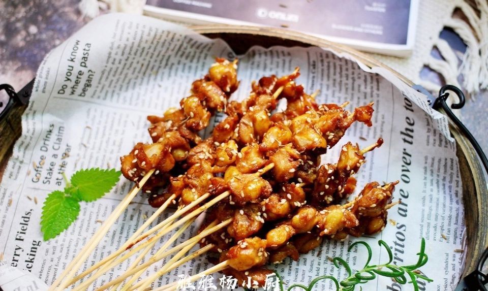 美滋滋|此肉有点贵,香脆可口,做法简单,一次做1斤,全家吃得美滋滋