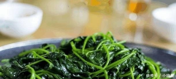 炒牛杂|六十年老店每天只卖四个菜, 店内却天天坐无虚席