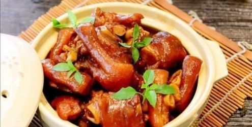 锅里热油|年夜饭, 我家必备8菜一汤, 做法一目了然, 好吃到让家人停不了嘴