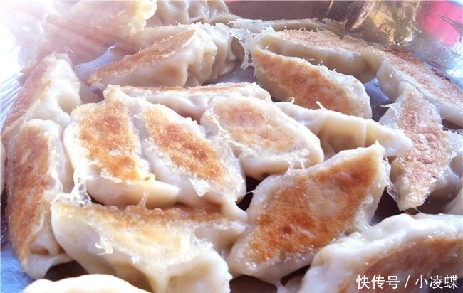 饺子|吃了几十年饺子,此款馅料第一次尝,外酥里嫩又鲜又香,真美味