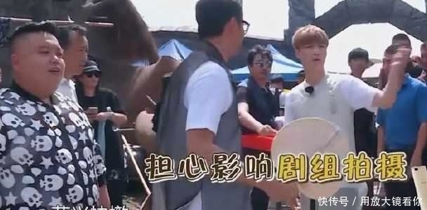  吓跑|极限挑战：从这些细节看出没剧本，误入别人剧组，黄磊也被吓跑！
