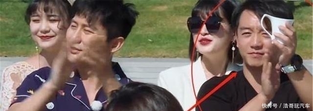 差距|宋妍霏《跑男》热舞,有人注意郑恺、李晨眼神没?这就是已婚差距