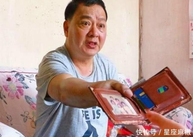  不满|甘比父亲抛弃甘比，不满刘銮雄，如今住在破烂公屋很落魄