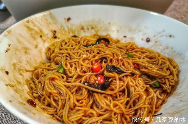 适量|直击灵魂的葱油拌面 跟黄老师做的一样好吃