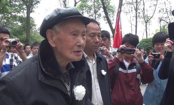 岁才|这位老兵,因为战争,离家近80年,101岁才回家,让人敬佩