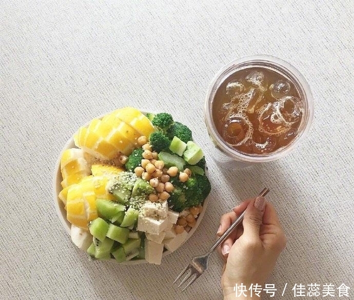  不吃|晚餐不吃米饭馒头，选择一周美食，不用挨饿32天从128到108斤
