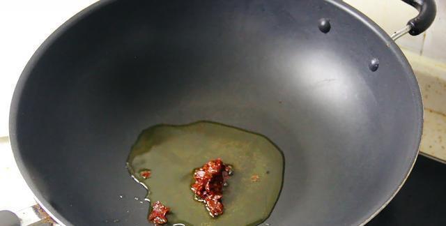 过瘾|懒人焖饭怎么做最下饭，试试这种好吃的做法，营养又过瘾