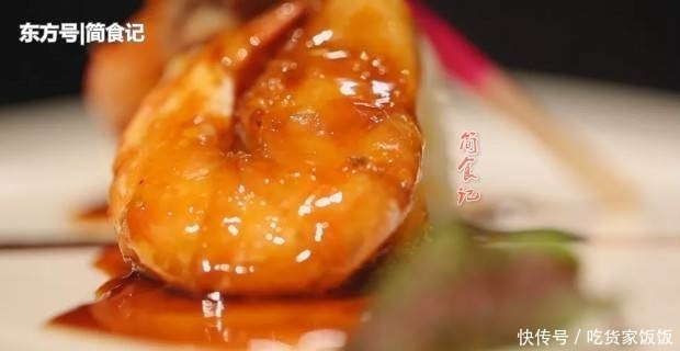  下锅|做油焖大虾时，不要直接下锅，多加这1步，大虾更香更嫩，更入味