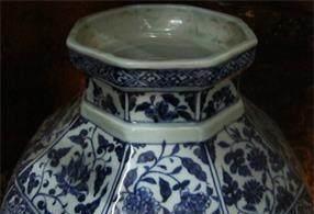 祖传|男子祖传腌鸭蛋的青花瓷罐,被专家1000元收走,后来估值高达2亿