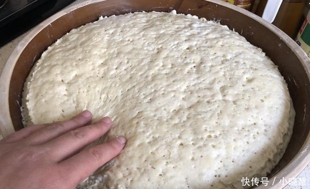 傻傻|蒸馒头,别傻傻只会酵母和白糖!偷偷加一点它,10分钟发满大一盘