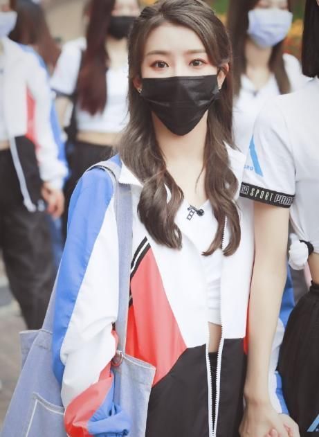 青春有你2|谢可寅的队友,在被《创造101》淘汰后,现在成《创3》C位