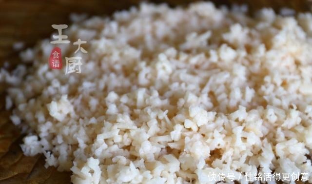 弹牙|莲藕肉丸子汤,丸子爽滑弹牙,汤水清淡鲜香,是你喜欢的味道