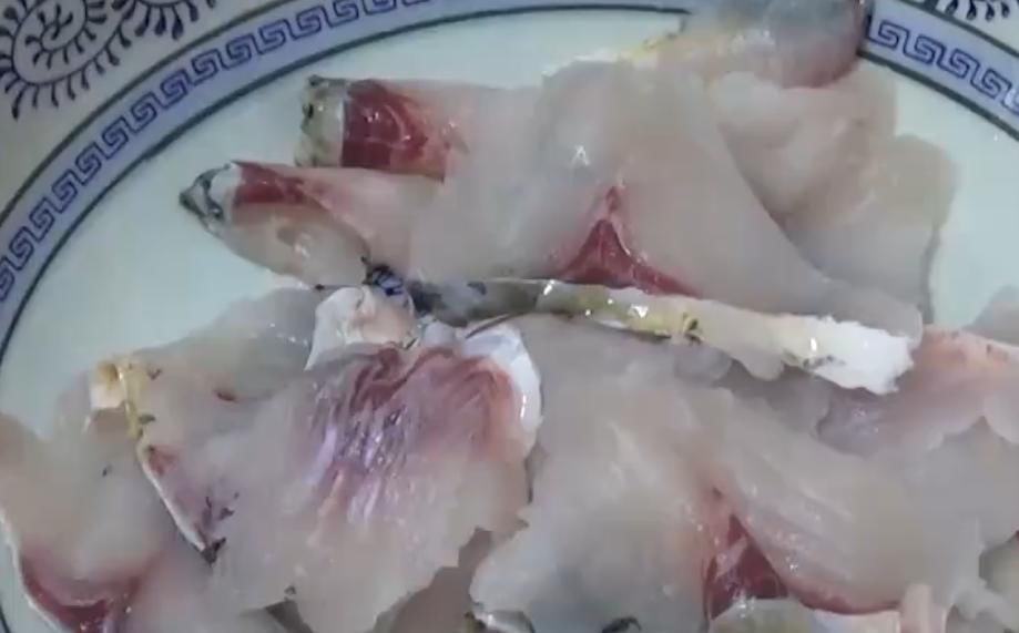 酸菜鱼|压轴菜酸菜鱼,咸香适口的鱼肉搭配酸菜,让人胃口大开,吃起来