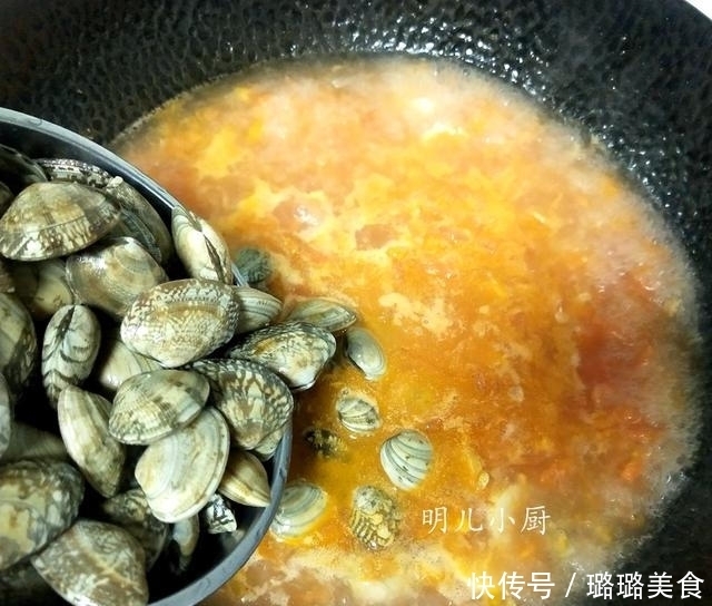 鲜美|秋燥多喝此汤,五分钟煲一锅,鲜美又营养,孩子强壮聪明少生病