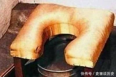  上厕所|慈禧出恭时为何要让宫女站在一边，且还要口中含温水？真实原因让人不敢相信