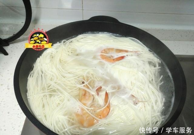 悄悄的|三伏天晚餐这样吃,既能填饱肚子,又不会长胖,体重悄悄的就轻了