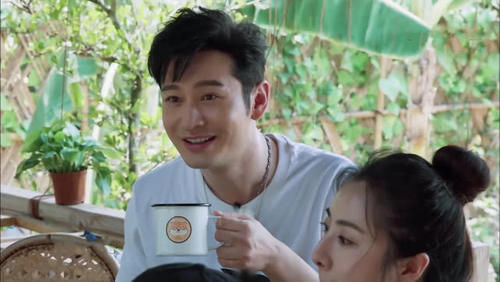 生活|《向往的生活》黄晓明临走要彭昱畅微信,成为他本期节目最大败笔