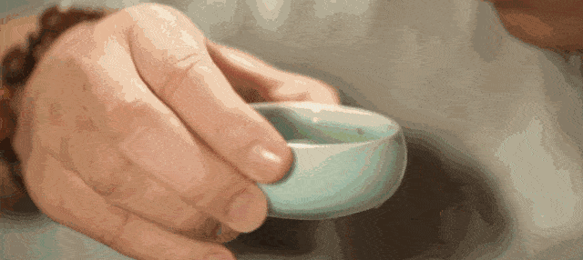 信号|暑去天渐凉,心脑血管病高发,一旦出现6个“信号”,去检查一下