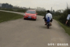 美女|搞笑GIF：美女直播吃辣椒，真是花样百出