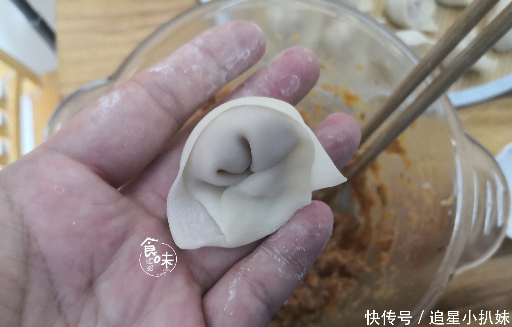 保证|煮馄饨时直接用水煮是大忌,多加一步,保证馄饨比买的更好吃