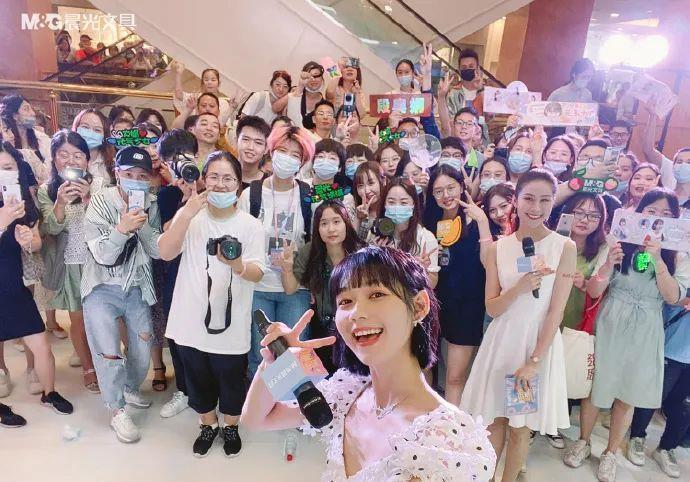 开学|花式点燃开学季,品牌“开学”营销有何新意