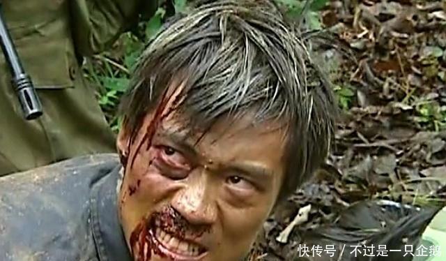 看似|《士兵突击》许三多俘虏了毒贩，看似“多此一举”其实是立了大功！