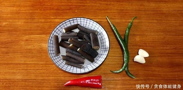 植物|这种海洋植物你吃过吗教你凉拌着吃,口感爽脆