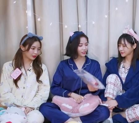 不料|戴萌在宿舍安利“法宝”时,许佳琪小声说了6个字,不料都被大家听到了