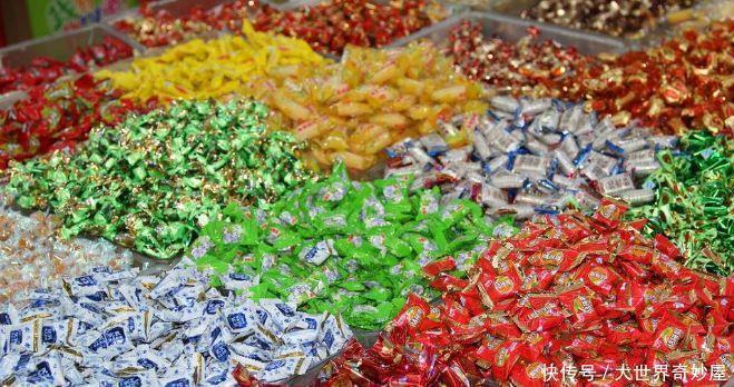 苏女士|女子在家发现一盒糖,剥开糖纸后,女子非常生气!