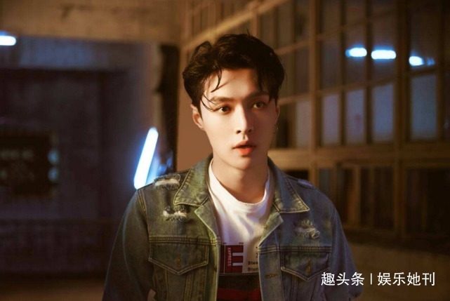  心酸|张艺兴节目中的一席话，突然体会到流量歌手的心酸！红并不是错误