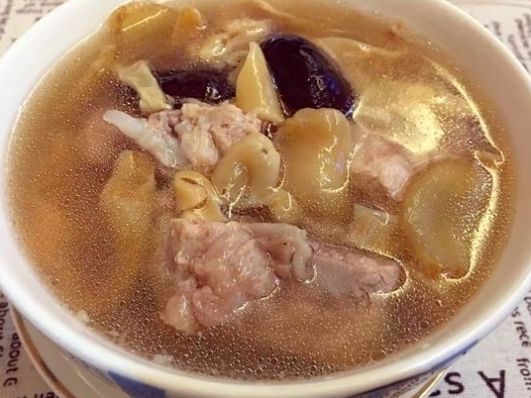 腥味|炖排骨时第一步不能错大厨传授正确方法,排骨鲜嫩多汁无腥味