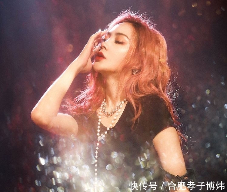 舞台|THE9表演《斯克芬斯》,金粉舞台太惊艳,舞台照更是大饱眼福