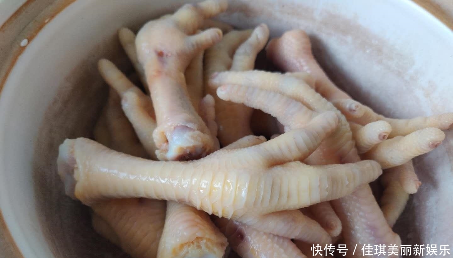 鸡爪|夏天,最该吃的就是它,补充胶原蛋白,老少皆宜,我家一周吃3次
