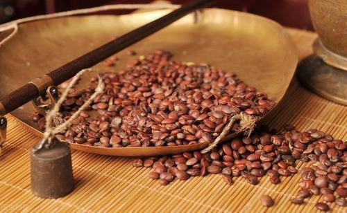  值钱|刚上市，行情涨到260一斤，客商抢着收，酸枣仁那么值钱？